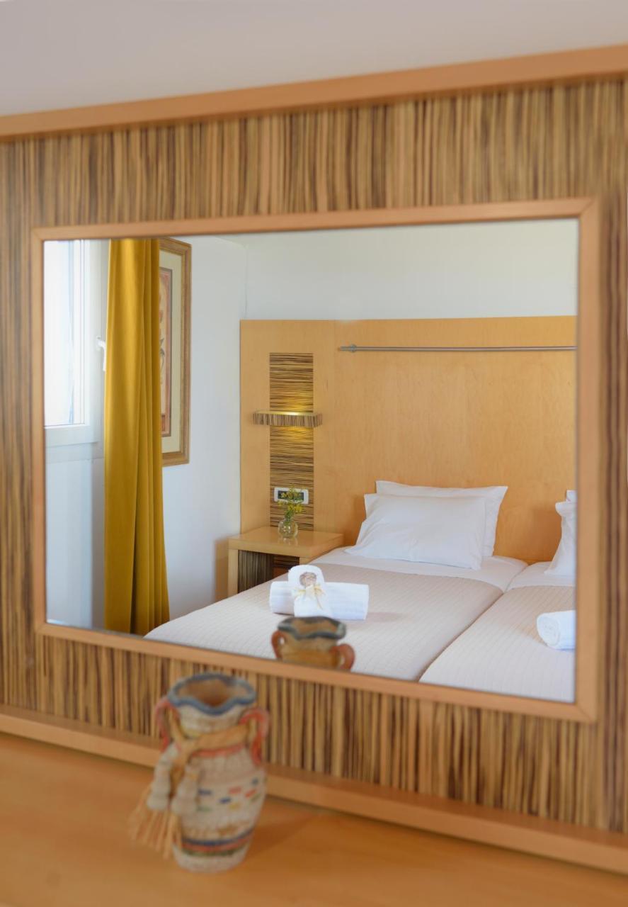 Adonis Rooms Kalo Livadi Exterior foto