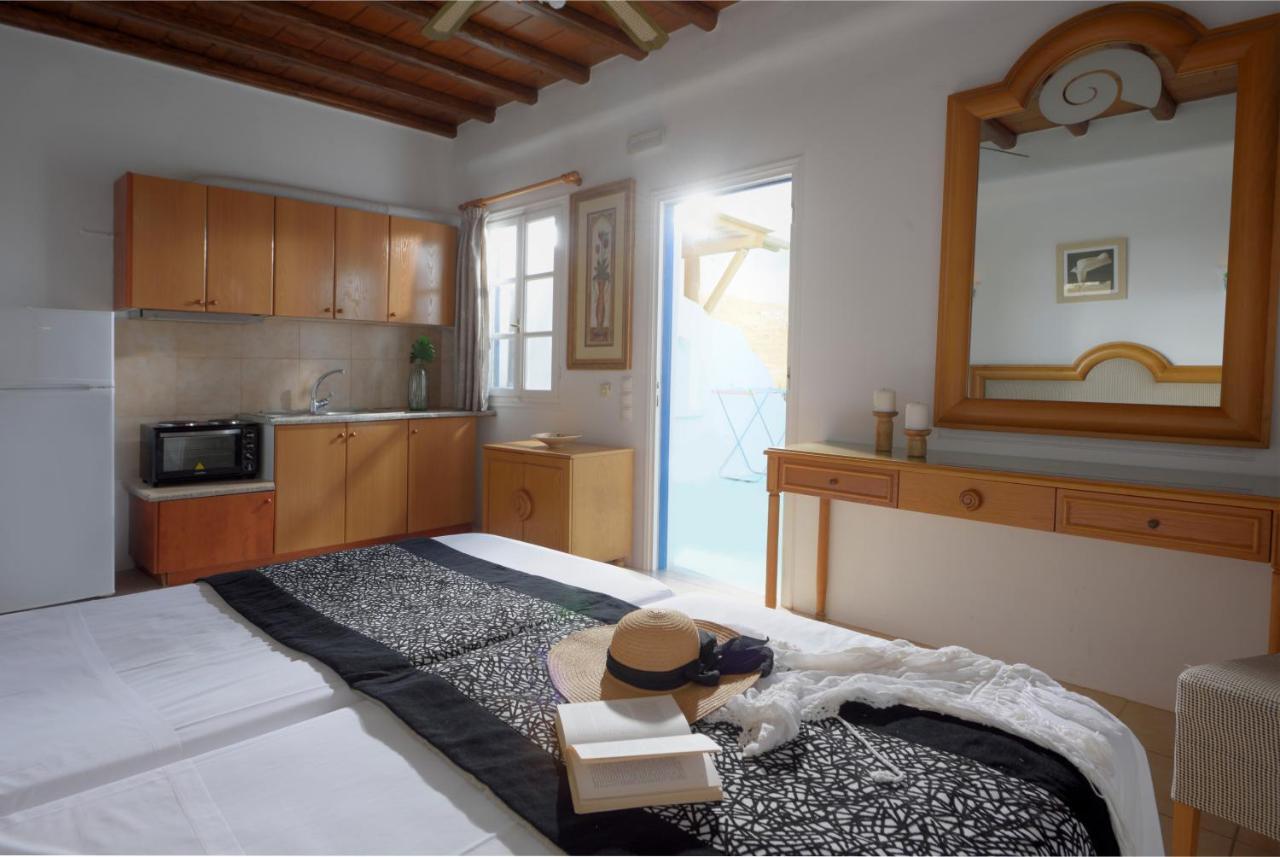 Adonis Rooms Kalo Livadi Exterior foto