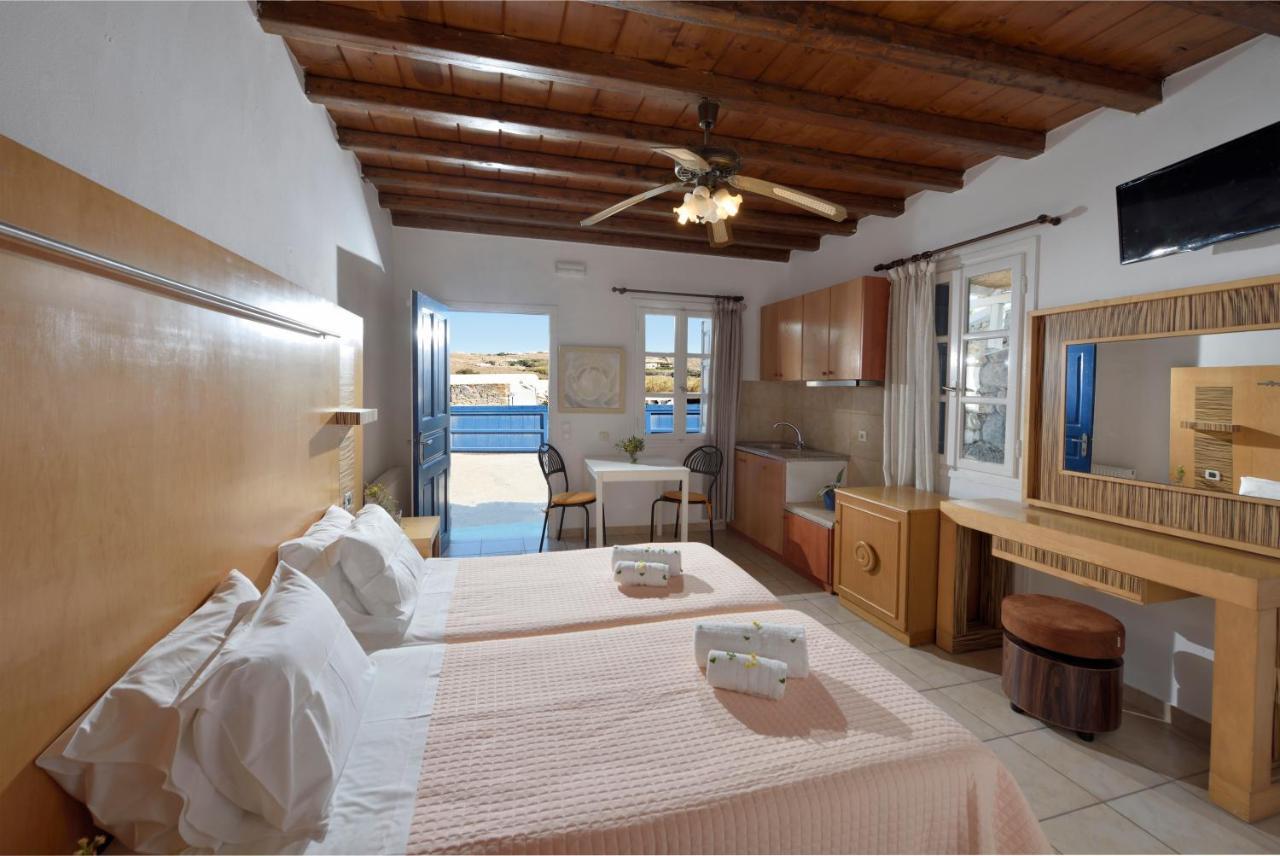 Adonis Rooms Kalo Livadi Exterior foto
