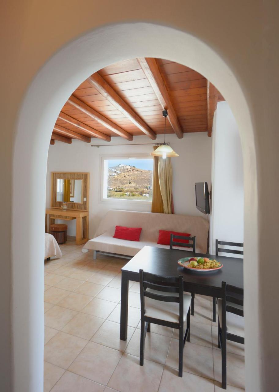 Adonis Rooms Kalo Livadi Exterior foto