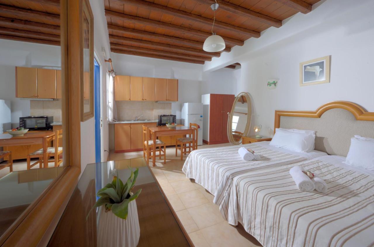 Adonis Rooms Kalo Livadi Exterior foto